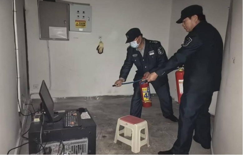 以演筑防  守护同行 &mdash;&mdash;陕西自然博物馆开展煤海之光展厅灭火及应急疏散演练