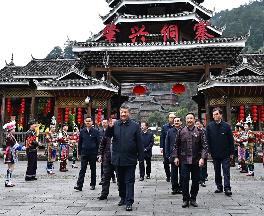 习近平在贵州考察时强调 坚持以高质量发展统揽全局  在中国式现代化进程中展现贵州新风采