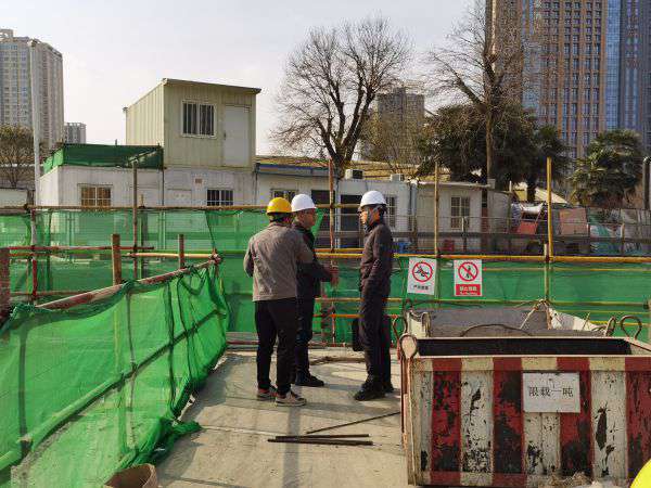 加强在建项目扬尘精细化管控城投集团来馆进行专项检查和帮扶工作